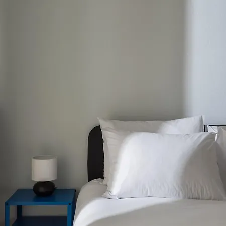 Apartman Indiana By Halu! Stylish 2bd Near Papafi Metro Station