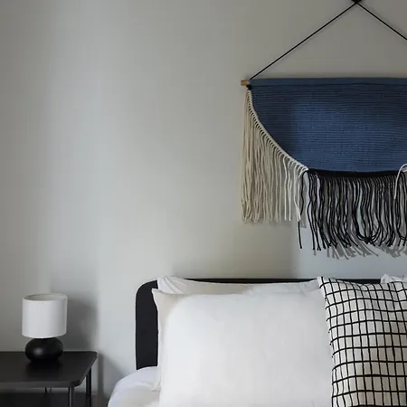 Indiana By Halu! Stylish 2bd Near Papafi Metro Station Apartman *