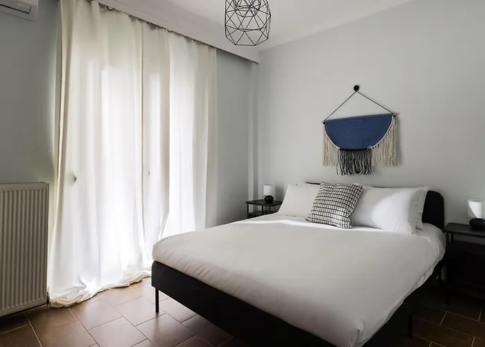 Indiana By Halu! Stylish 2bd Near Papafi Metro Station