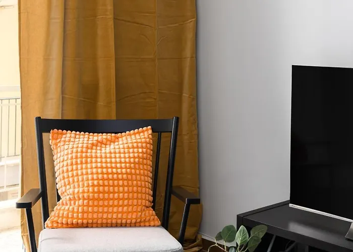 Indiana By Halu! Stylish 2bd Near Papafi Metro Station