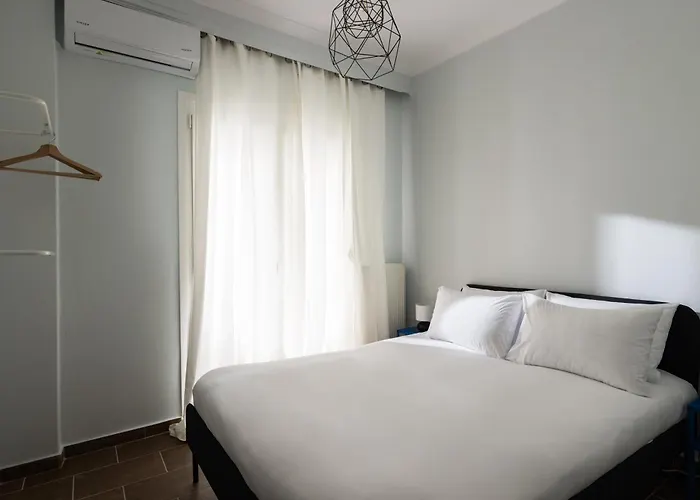 Indiana By Halu! Stylish 2bd Near Papafi Metro Station Szaloniki