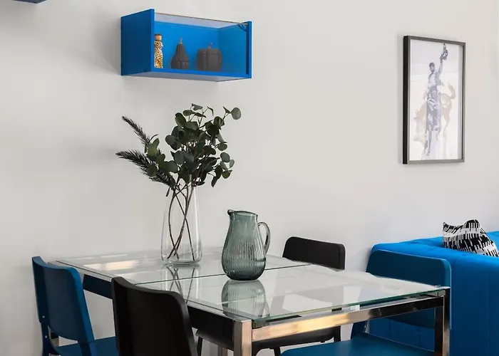 Indiana By Halu! Stylish 2bd Near Papafi Metro Station Apartman